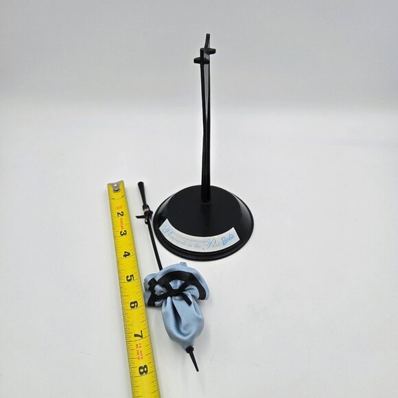 Promenade In The Park Barbie Stand Parasol Black Blue 1997 18630 Read - Picture 3 of 7
